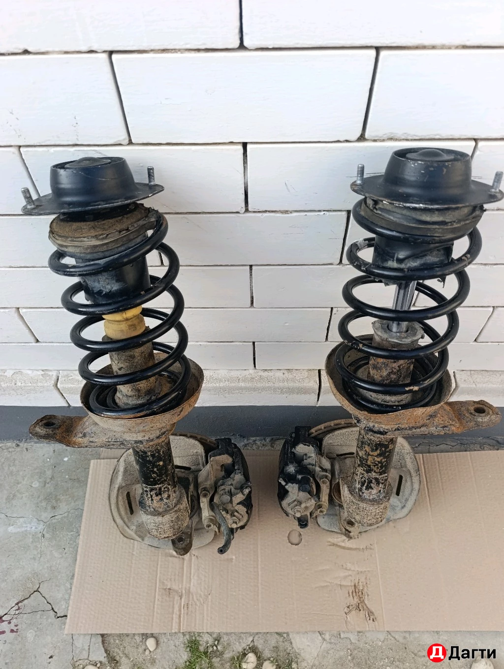 Стойки передние на Нексия,Эсперо