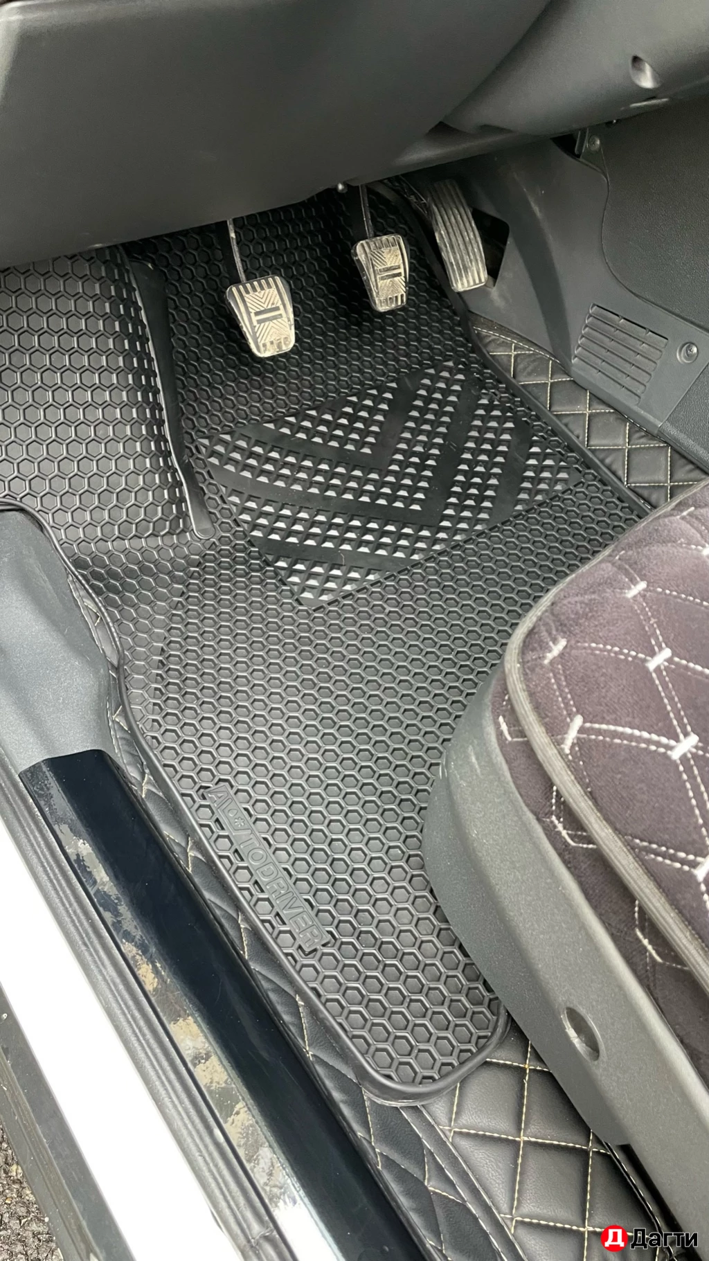 Коврики в авто соты