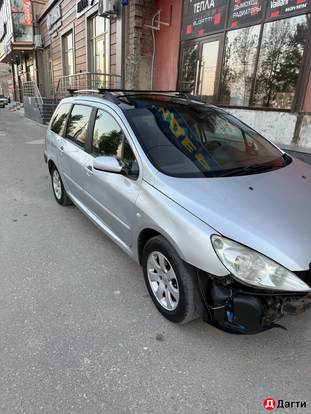 Peugeot 307, 2003 года
