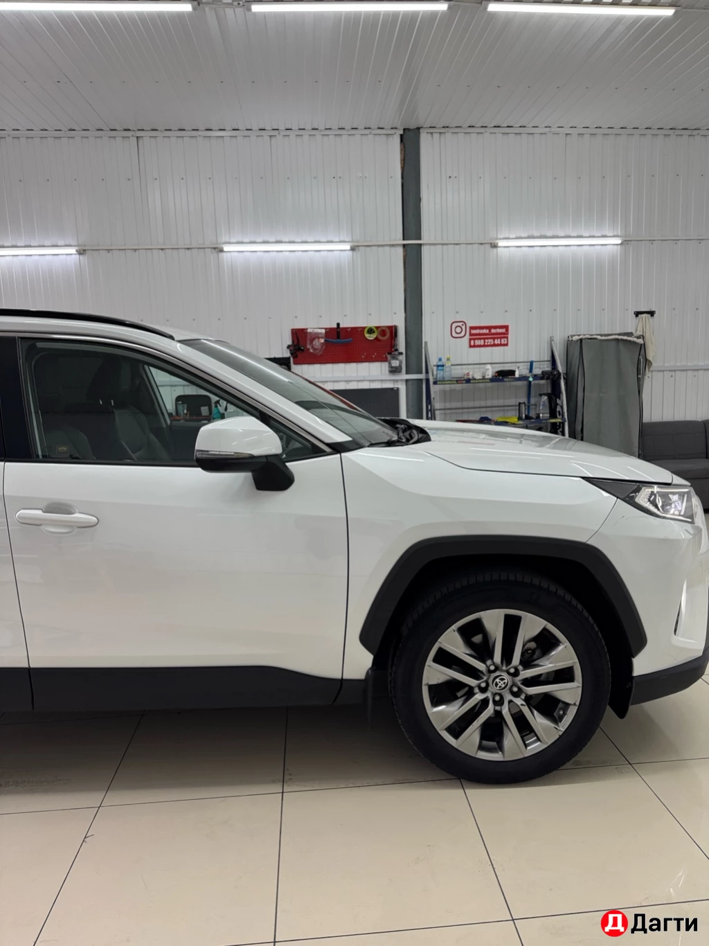 Toyota RAV4, 2020 года
