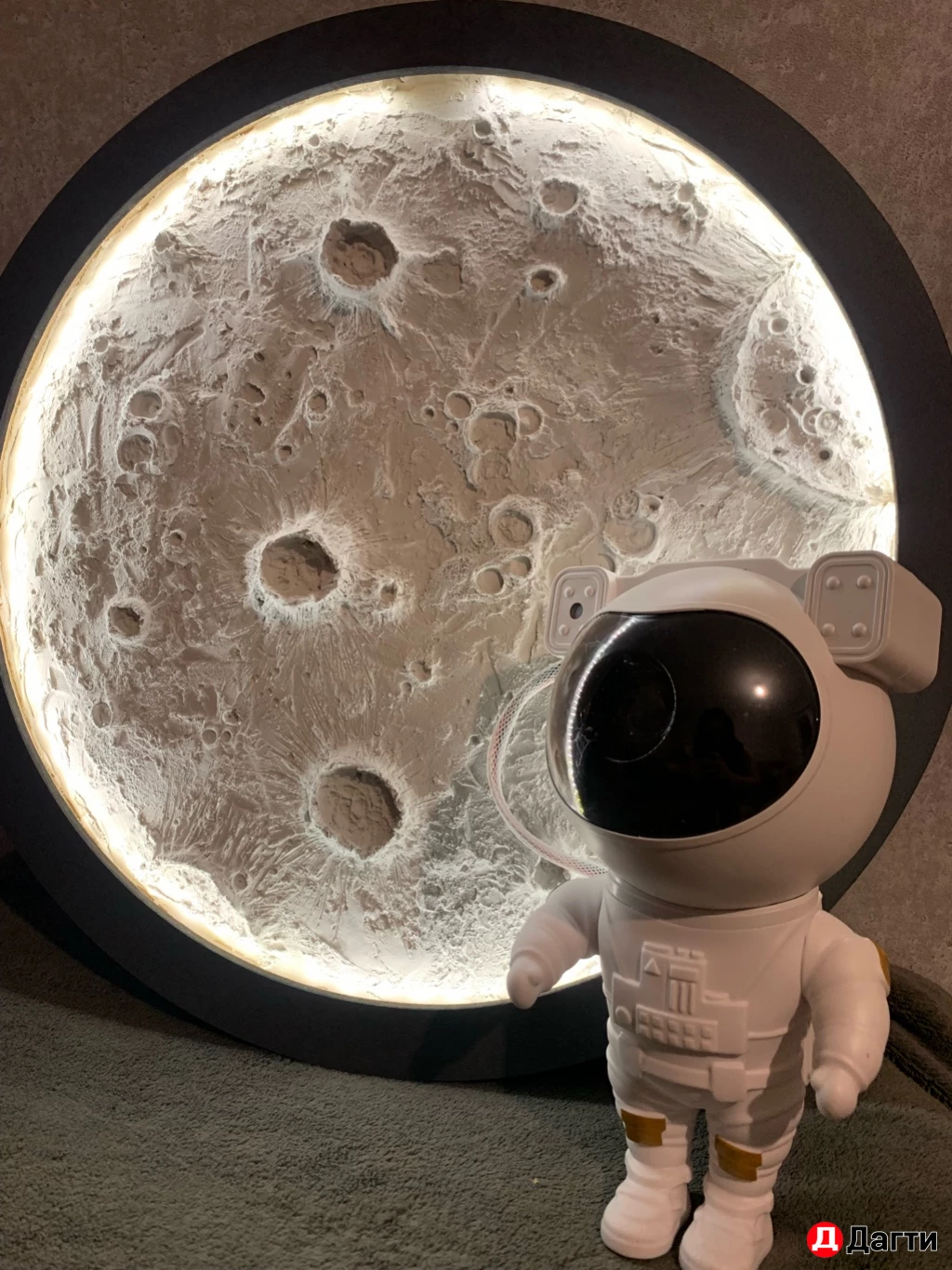 Луна интерьерная