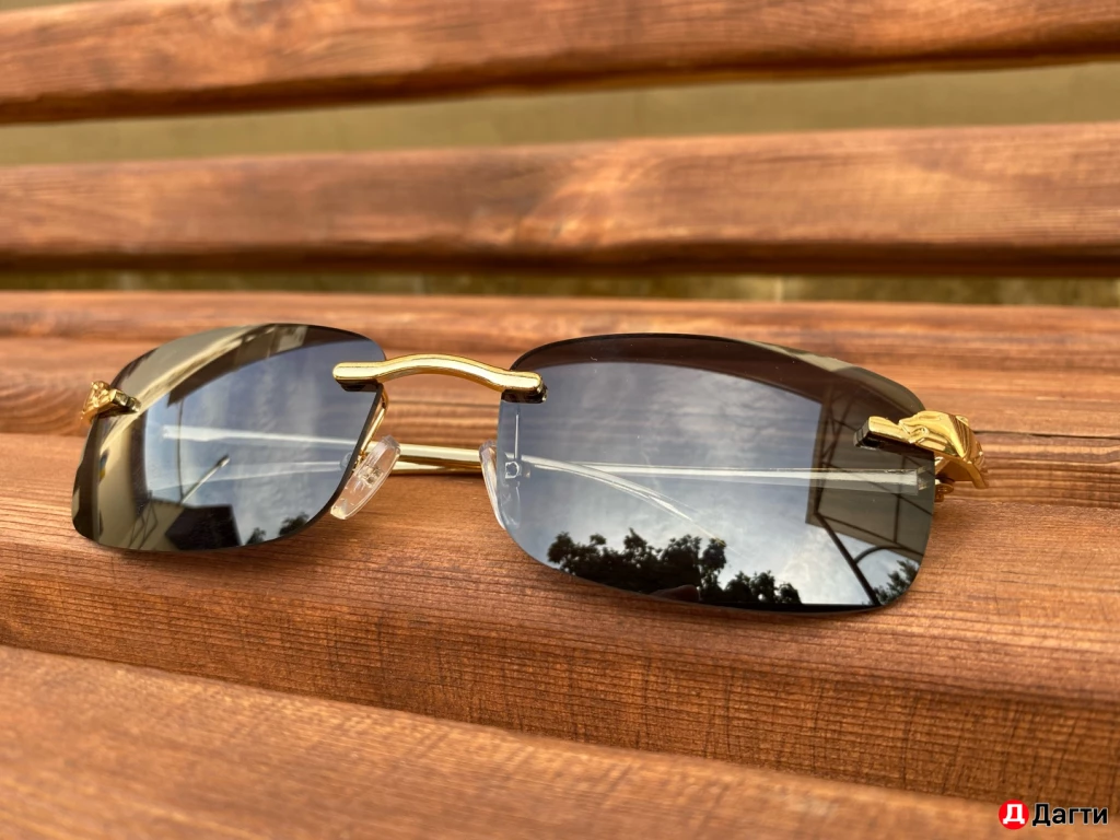 Очки солнцезащитные