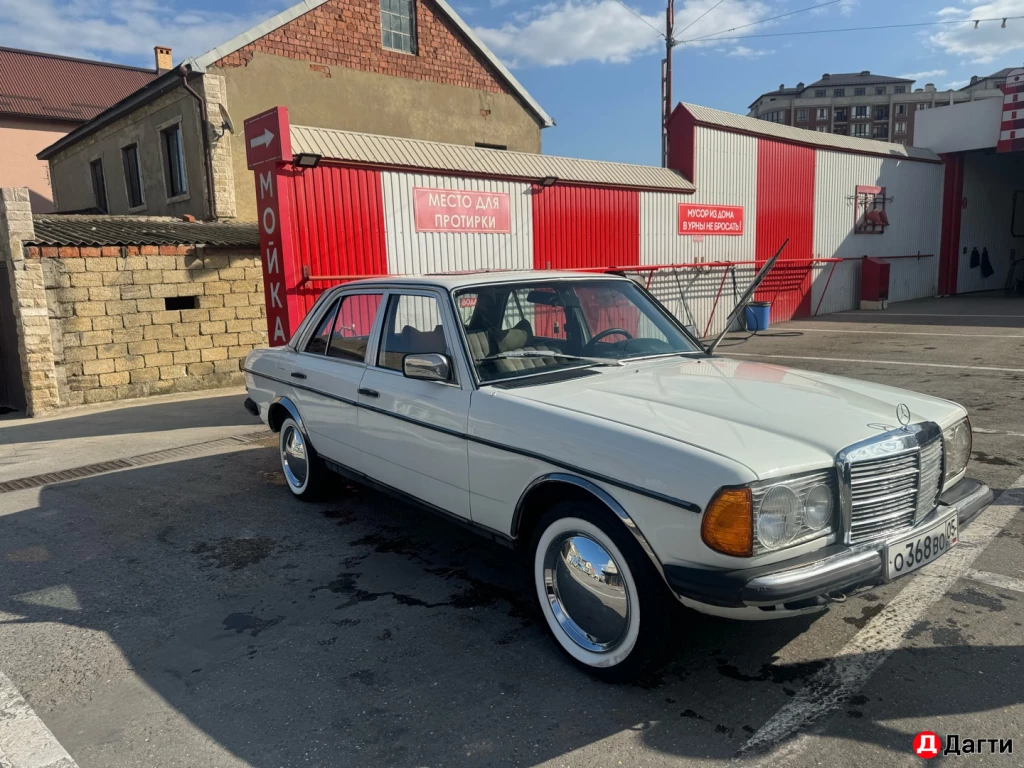 Mercedes-Benz S-Класс, 1981 года