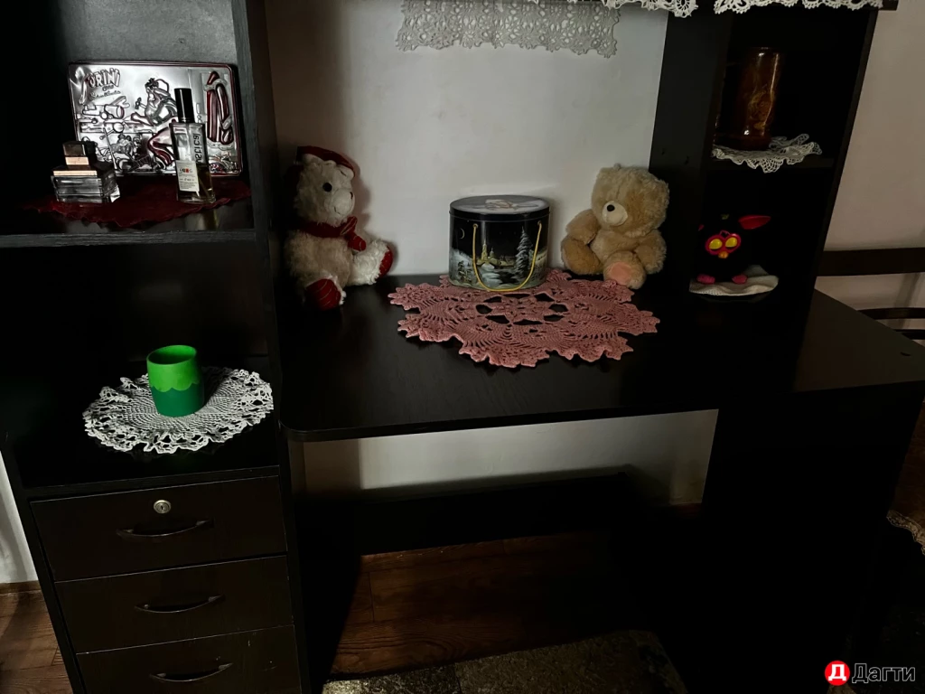 Учебный стол