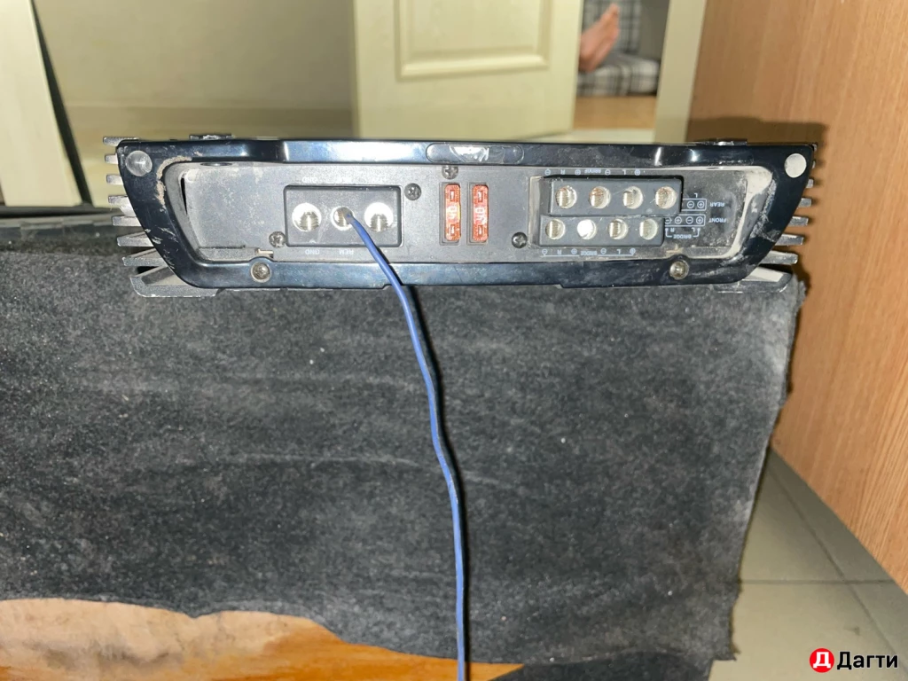 Бас колонка