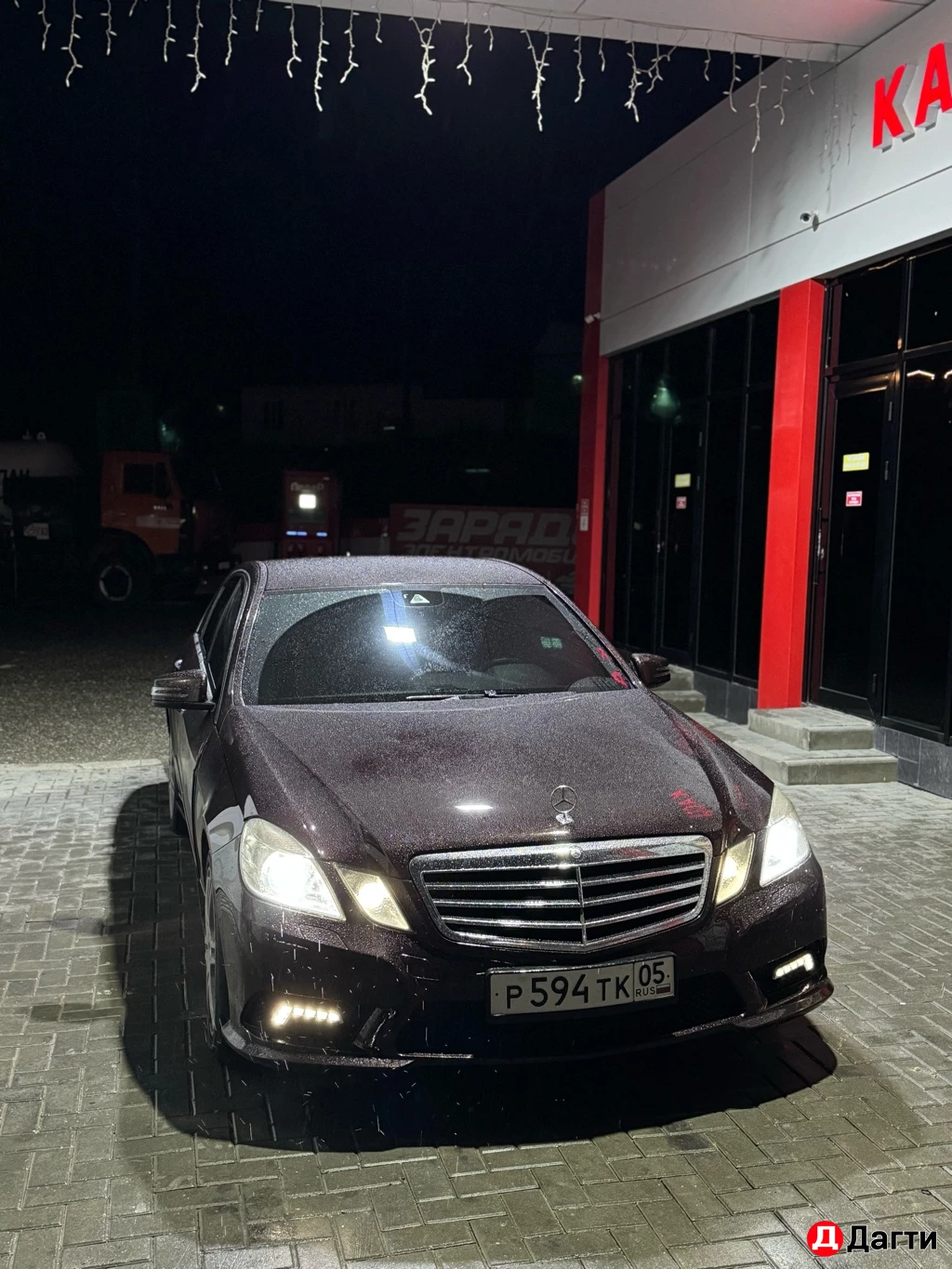 Mercedes-Benz E-Класс, 2010 года