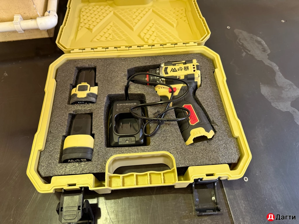 Гараж самообслуживания с подъемником