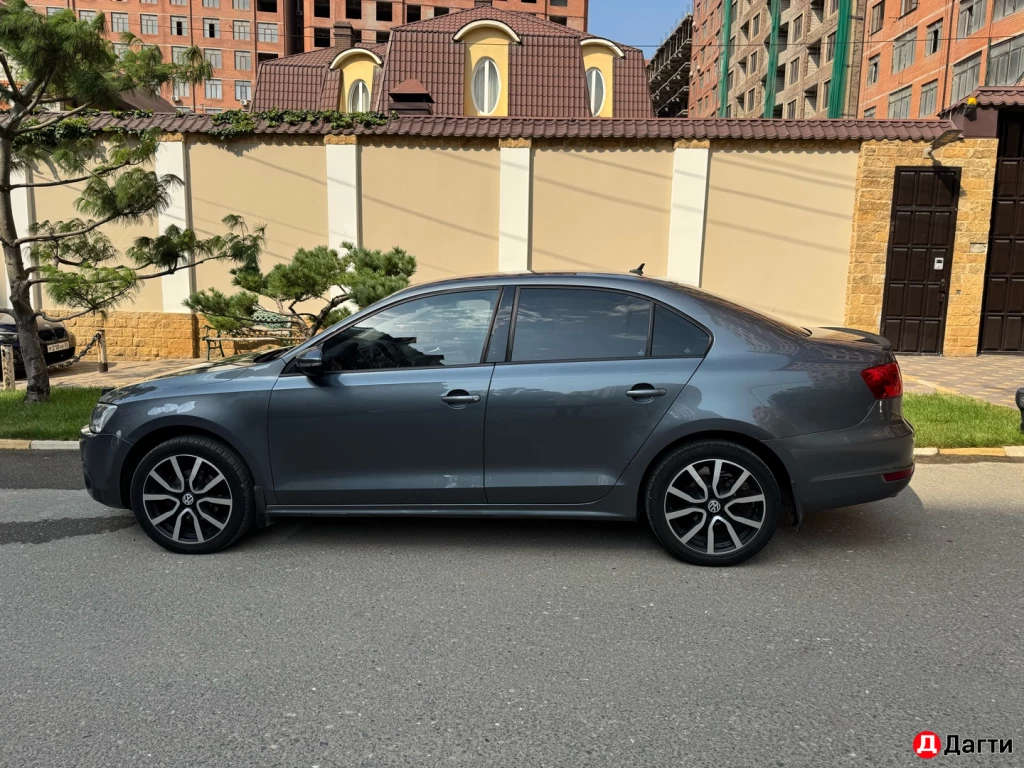 Volkswagen Jetta, 2013 года