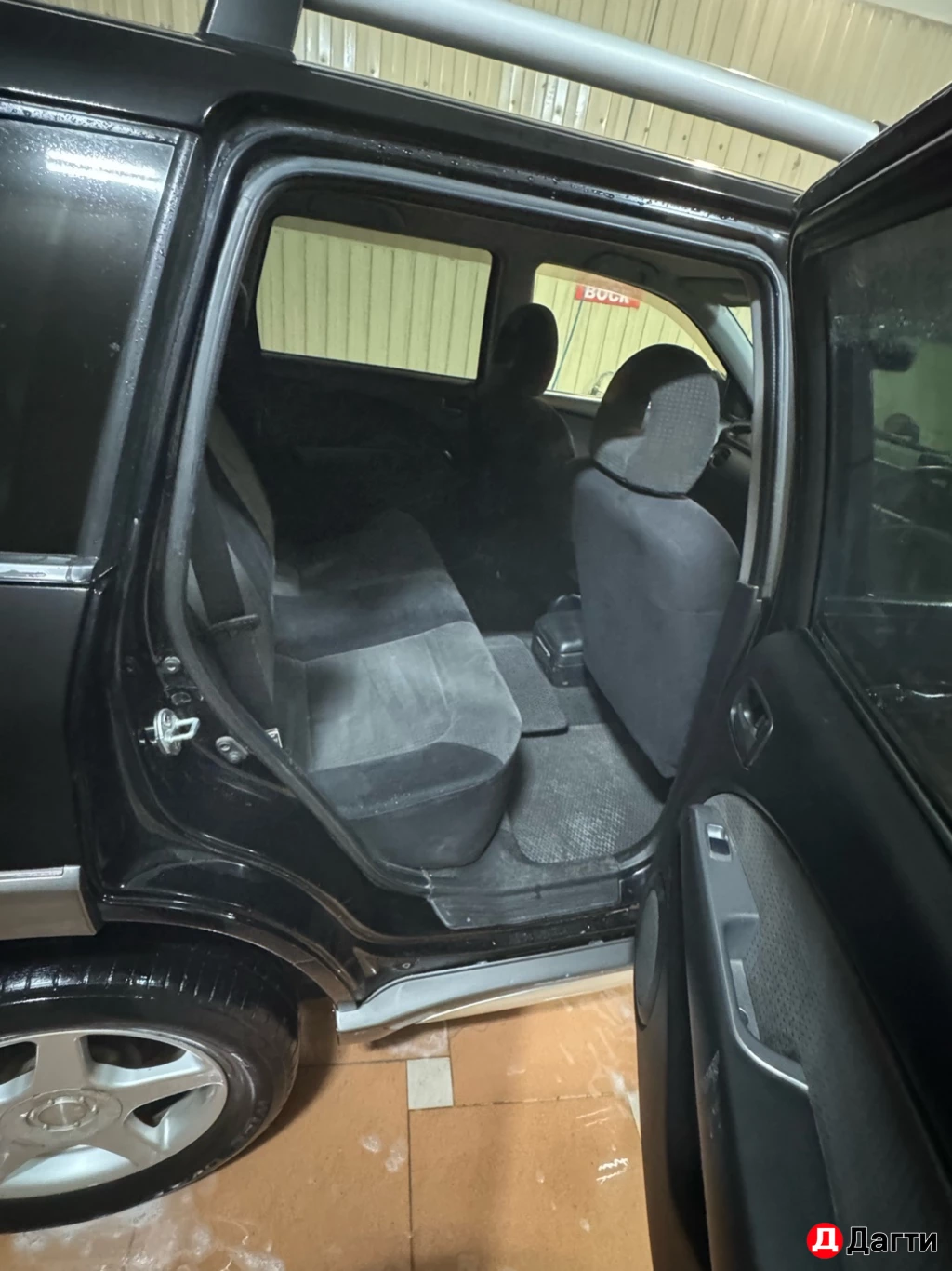 Mitsubishi Airtrek, 2004 года