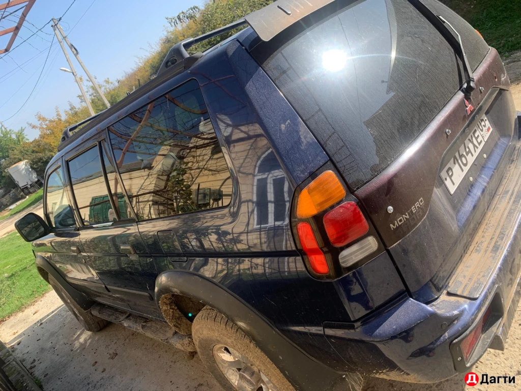 Mitsubishi Montero Sport, 2000 года