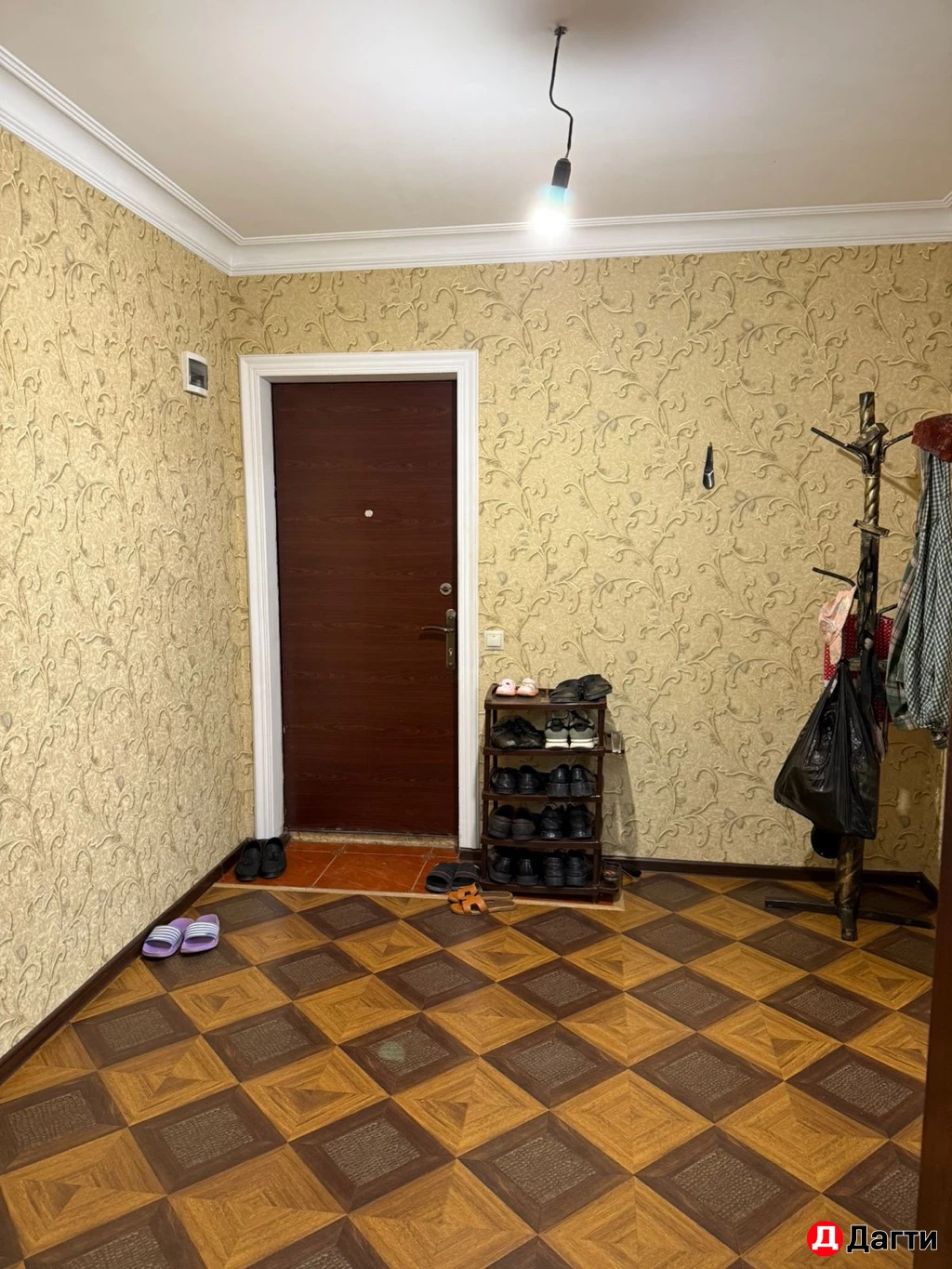 Квартира, 3 комнаты, 75 м²