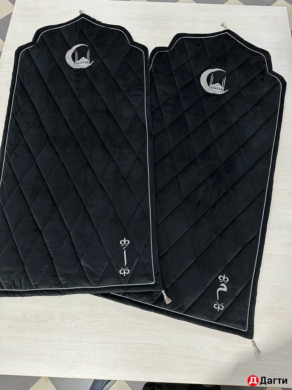 Коврик для намаза с вышивкой