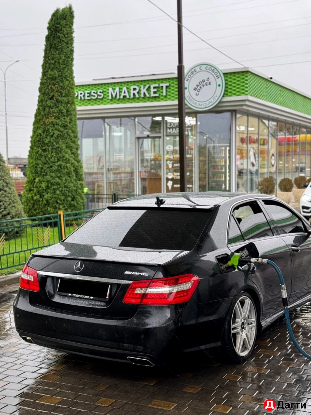 Mercedes-Benz E-Класс, 2011 года