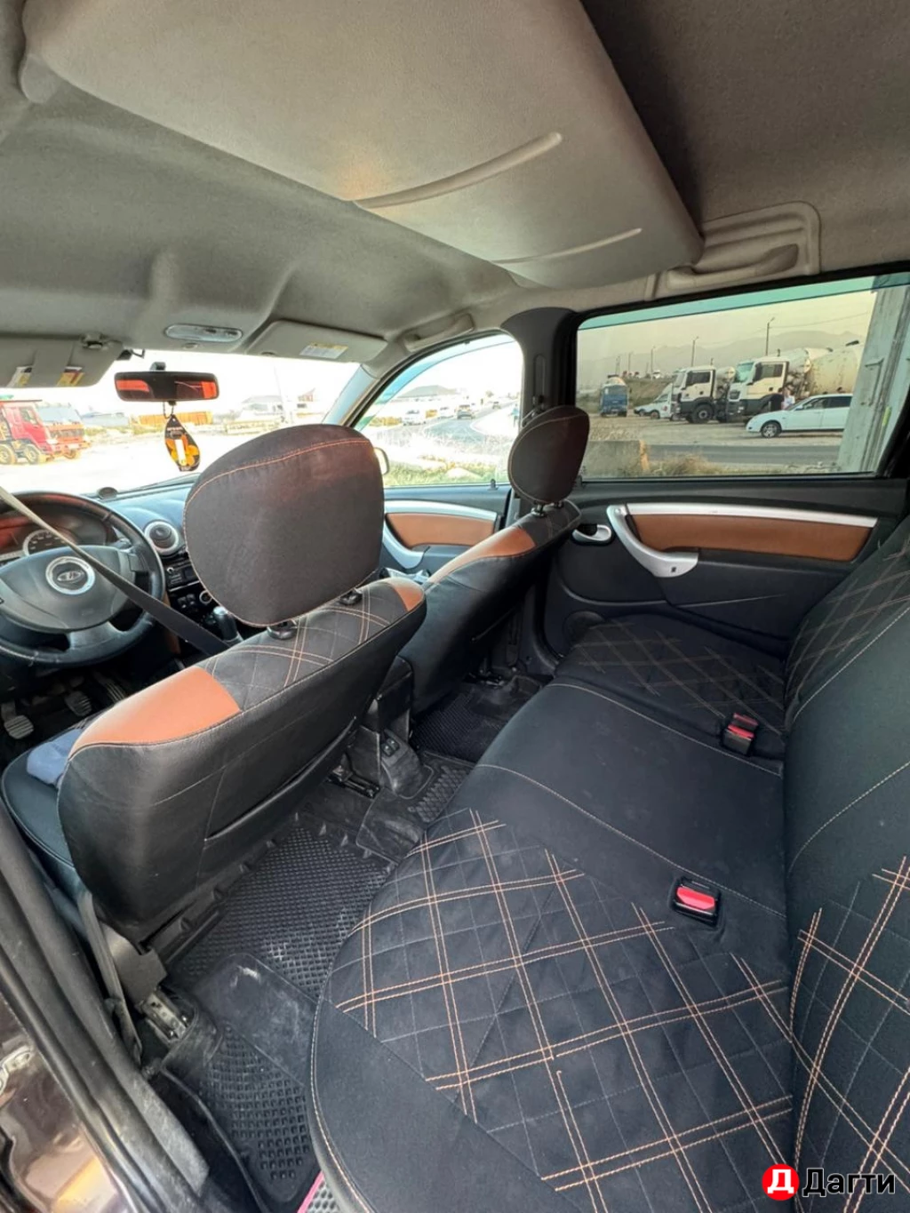 LADA (ВАЗ) Largus, 2015 года