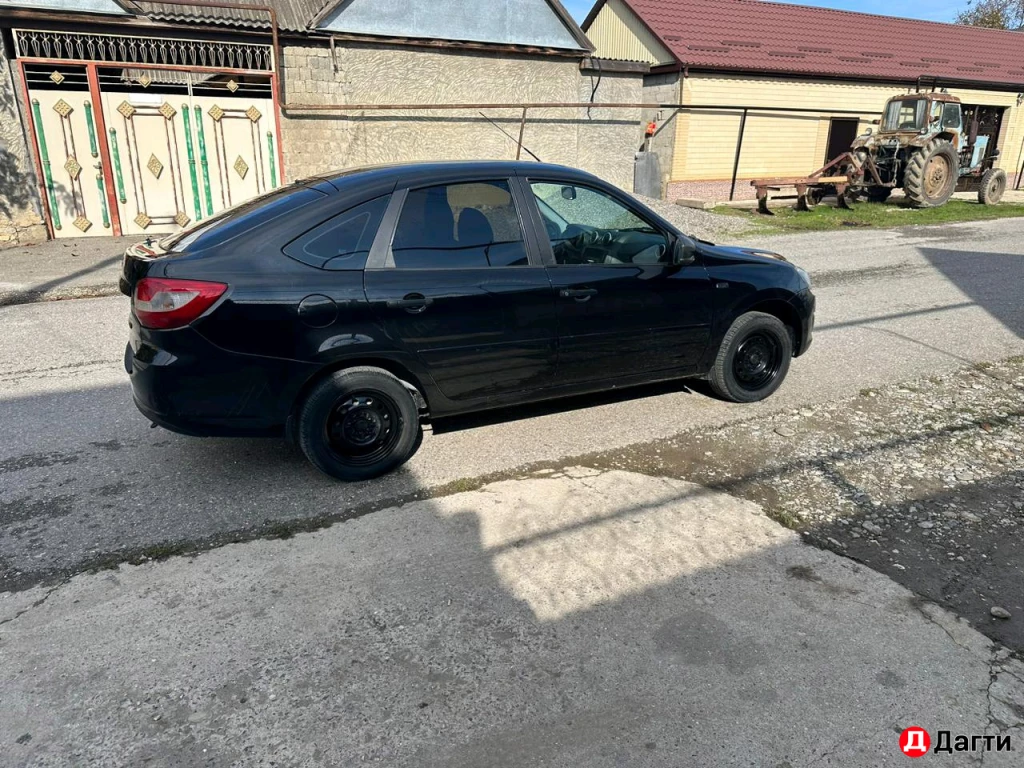 LADA (ВАЗ) Granta, 2015 года