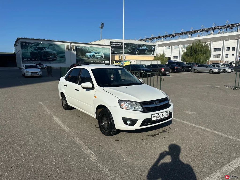 LADA (ВАЗ) Granta, 2013 года