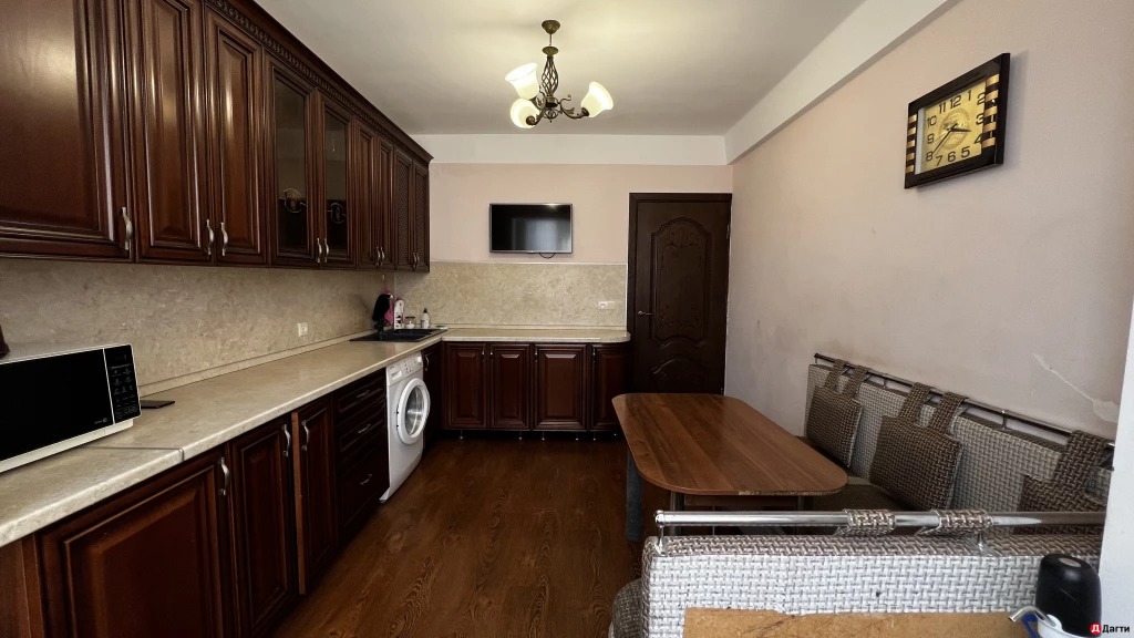 Квартира, 3 комнаты, 65 м², Агент