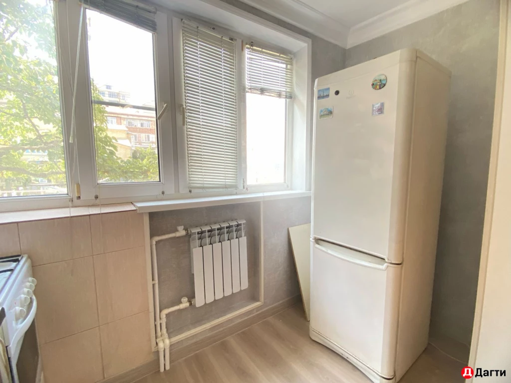 Квартира, 2 комнаты, 60 м², Агент