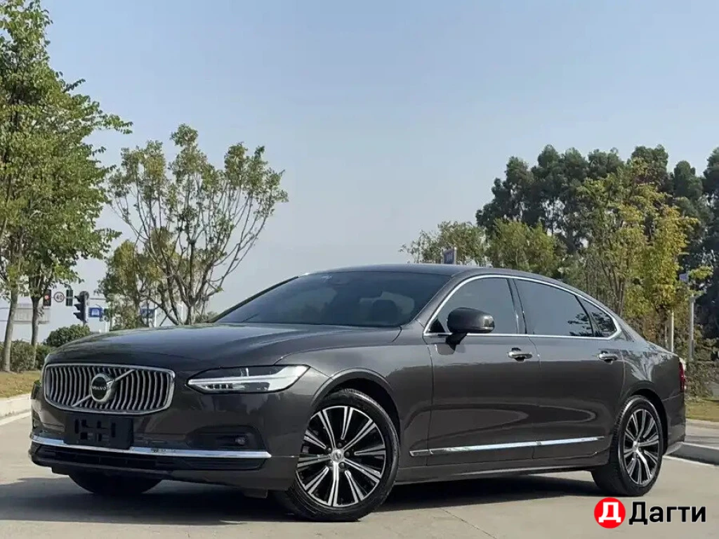 Покупка новой Volvo S90 — B5 Zhiyi Luxury