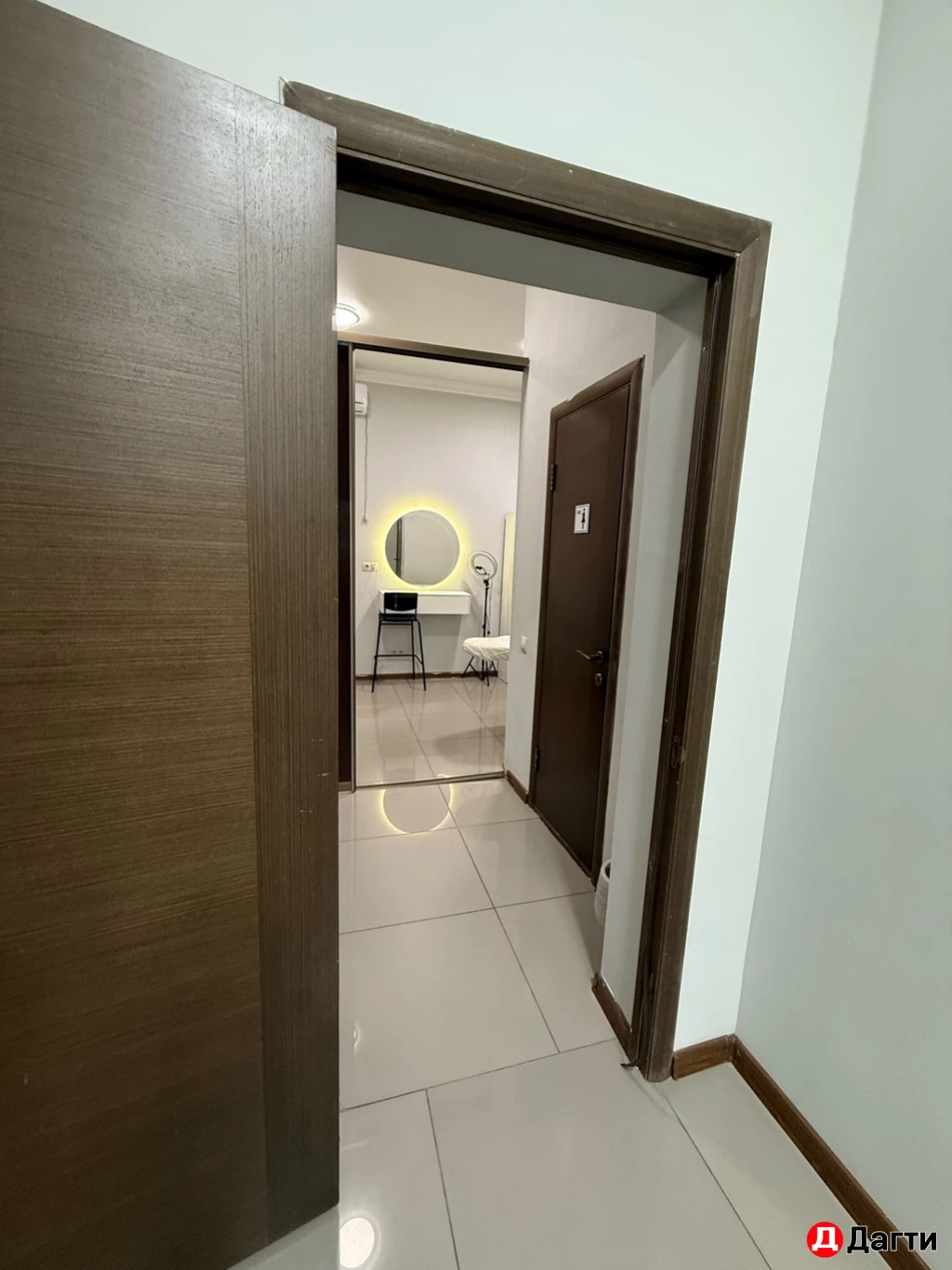 Помещение свободного назначения, Собственник