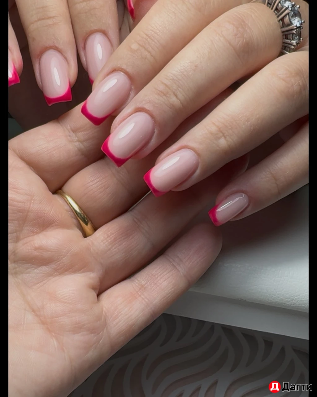 Наращивание ногтей