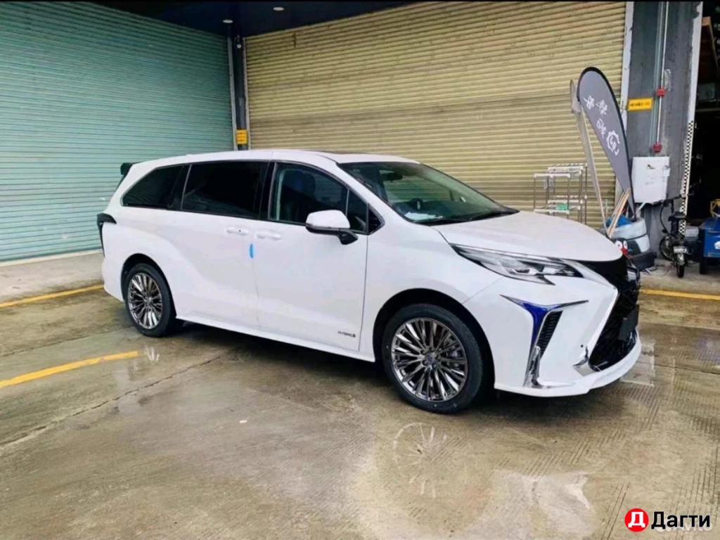 Новые кованных диски на Toyota Camry Flow Form R19