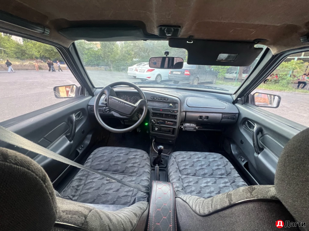 LADA (ВАЗ) 2115, 2001 года