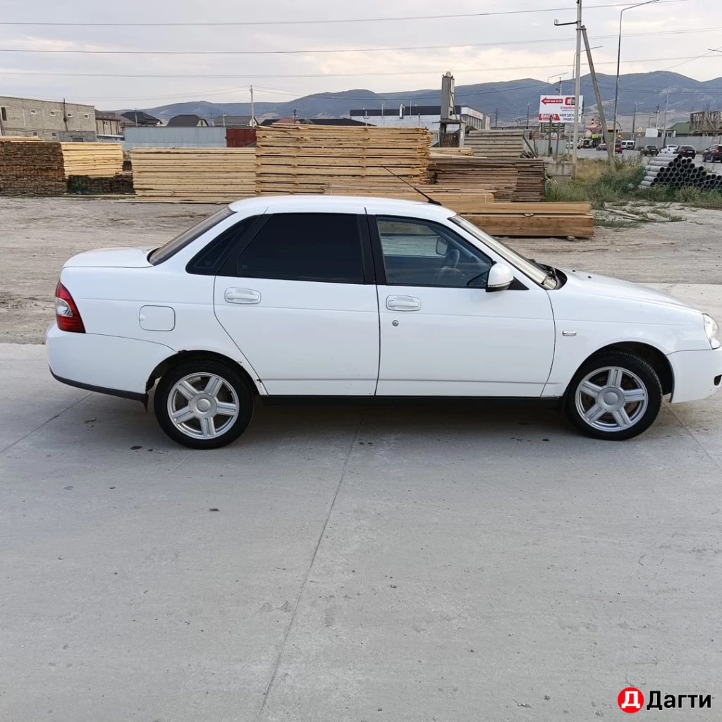 LADA (ВАЗ) Priora, 2013 года