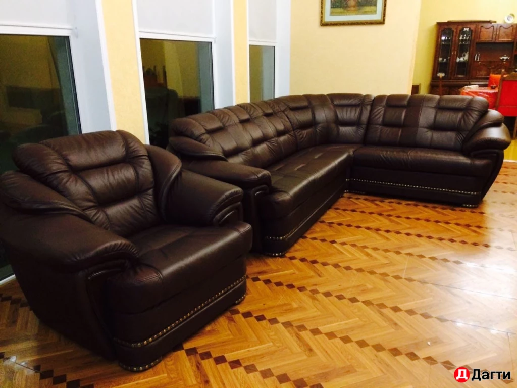 Кожаные диваны