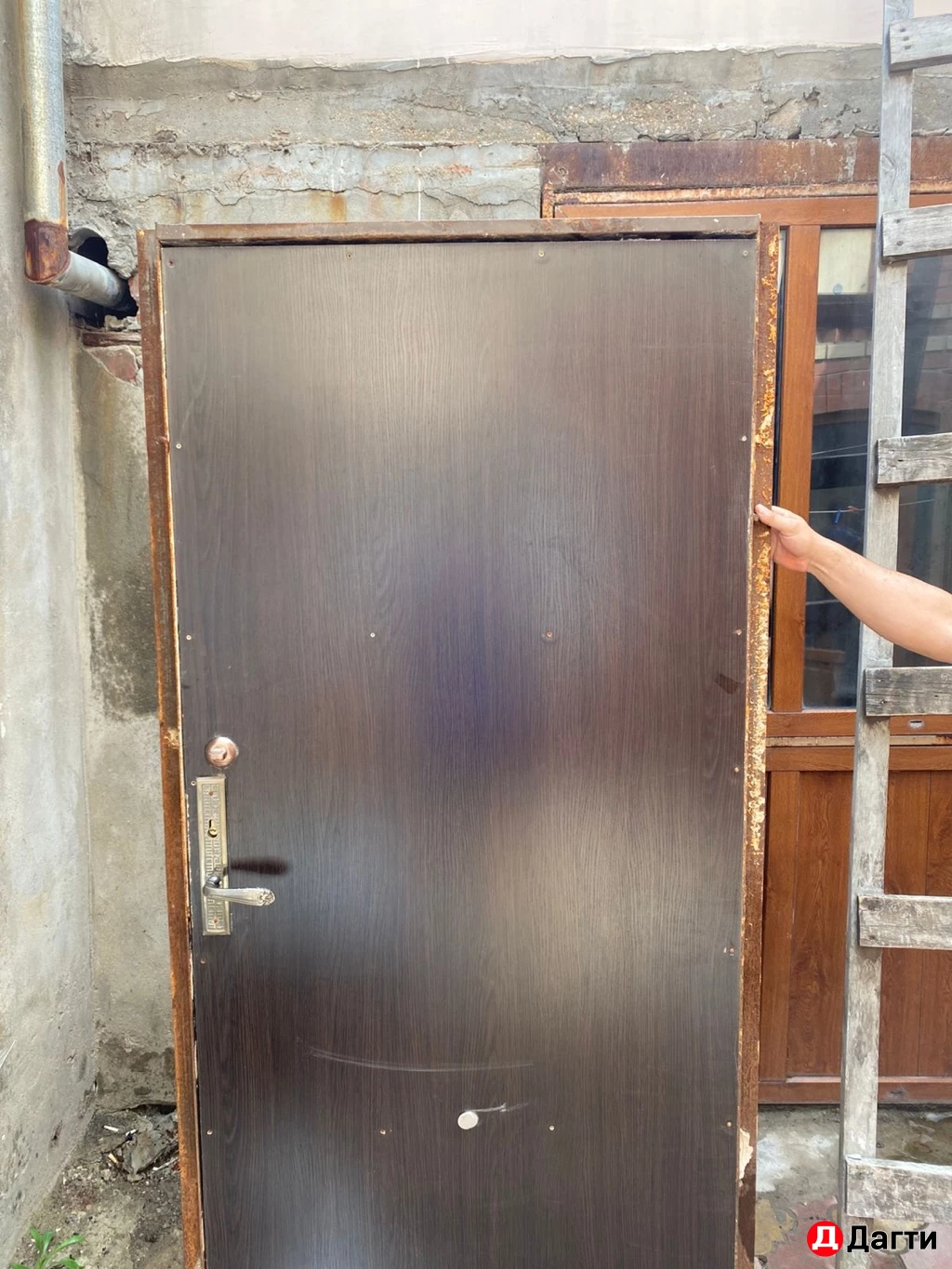 Дверь входная