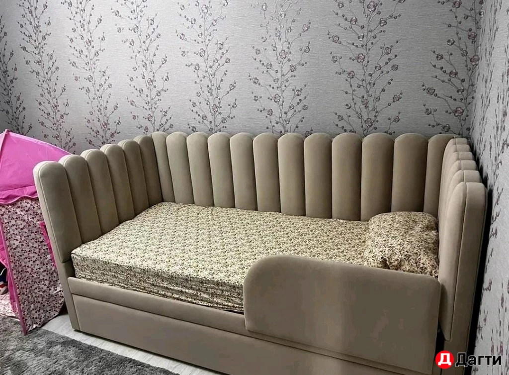 Угловая кровать