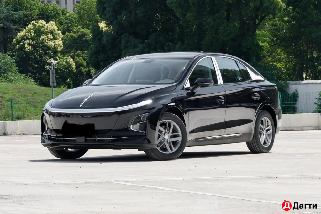 Hongqi E-QM5, 2025 года