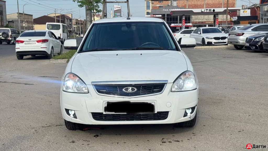LADA (ВАЗ) Priora, 12 года