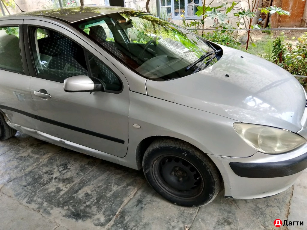 Peugeot 307, 2002 года