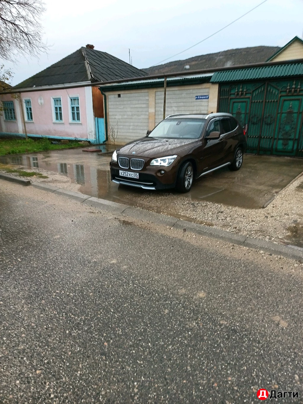 BMW X1, 2009 года