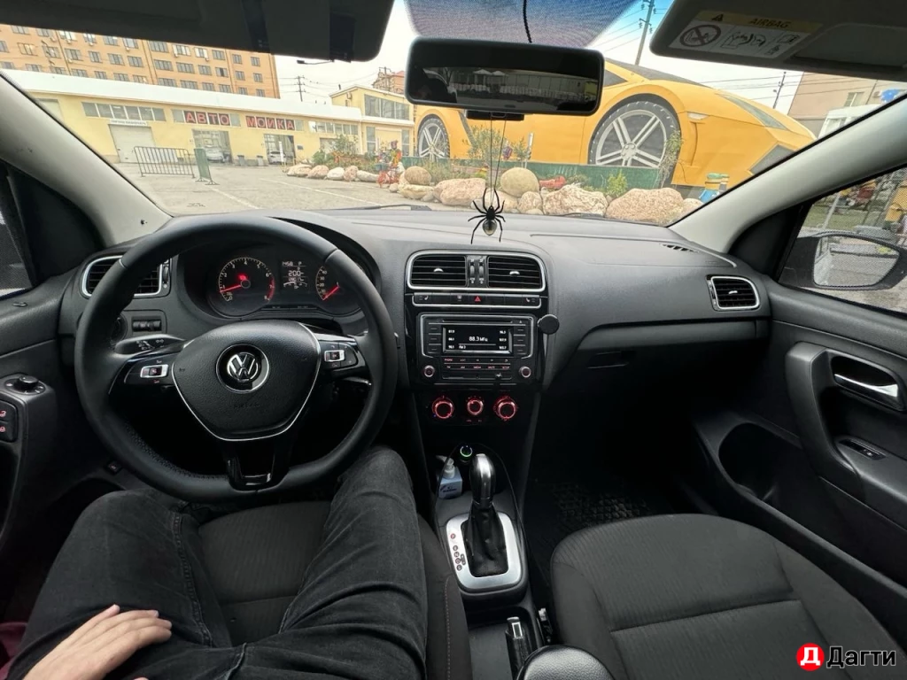 Volkswagen Polo, 2017 года