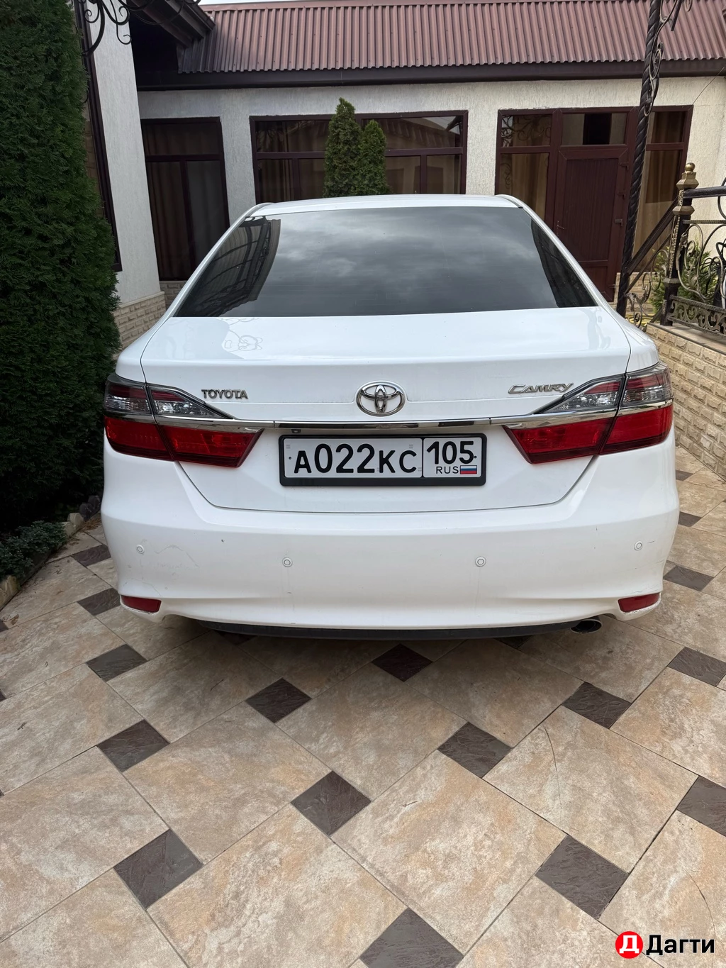 Toyota Camry, 2015 года