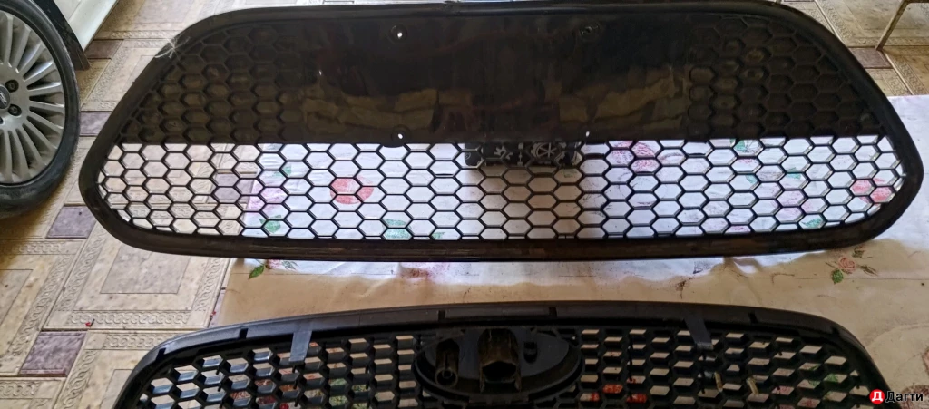 Решётки радиатора соты черный Ford Focus 2 рестайлинг