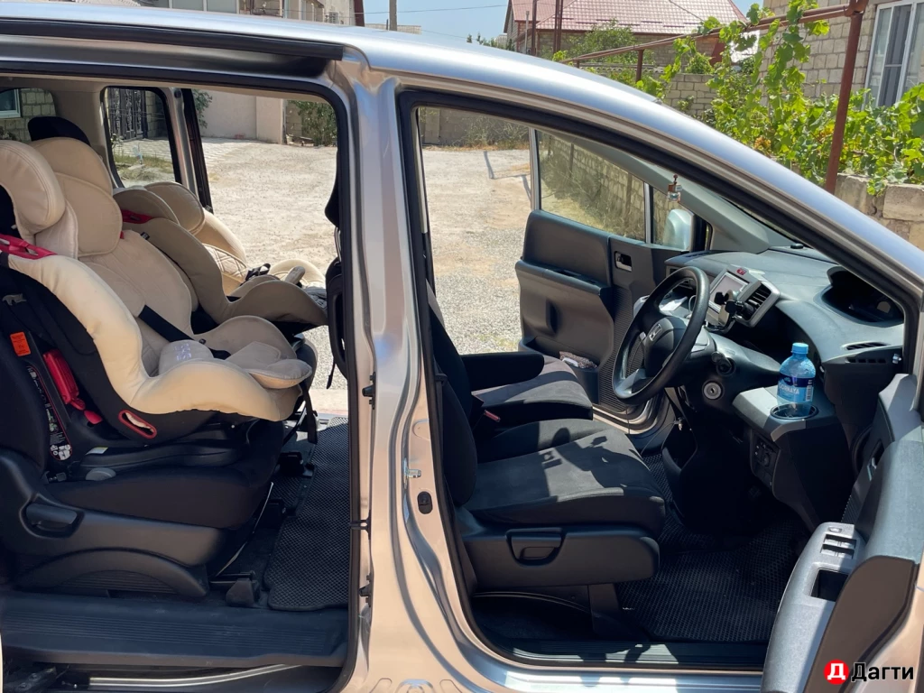 Honda Freed, 2010 года