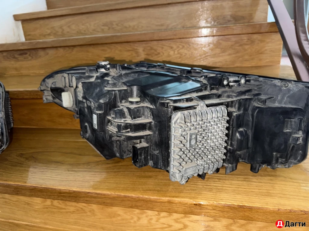 Фары от бмв 540