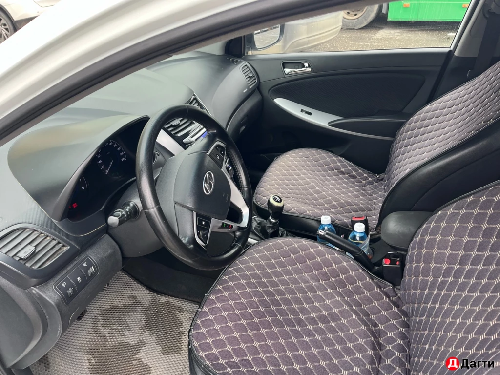 Hyundai Solaris, 2012 года