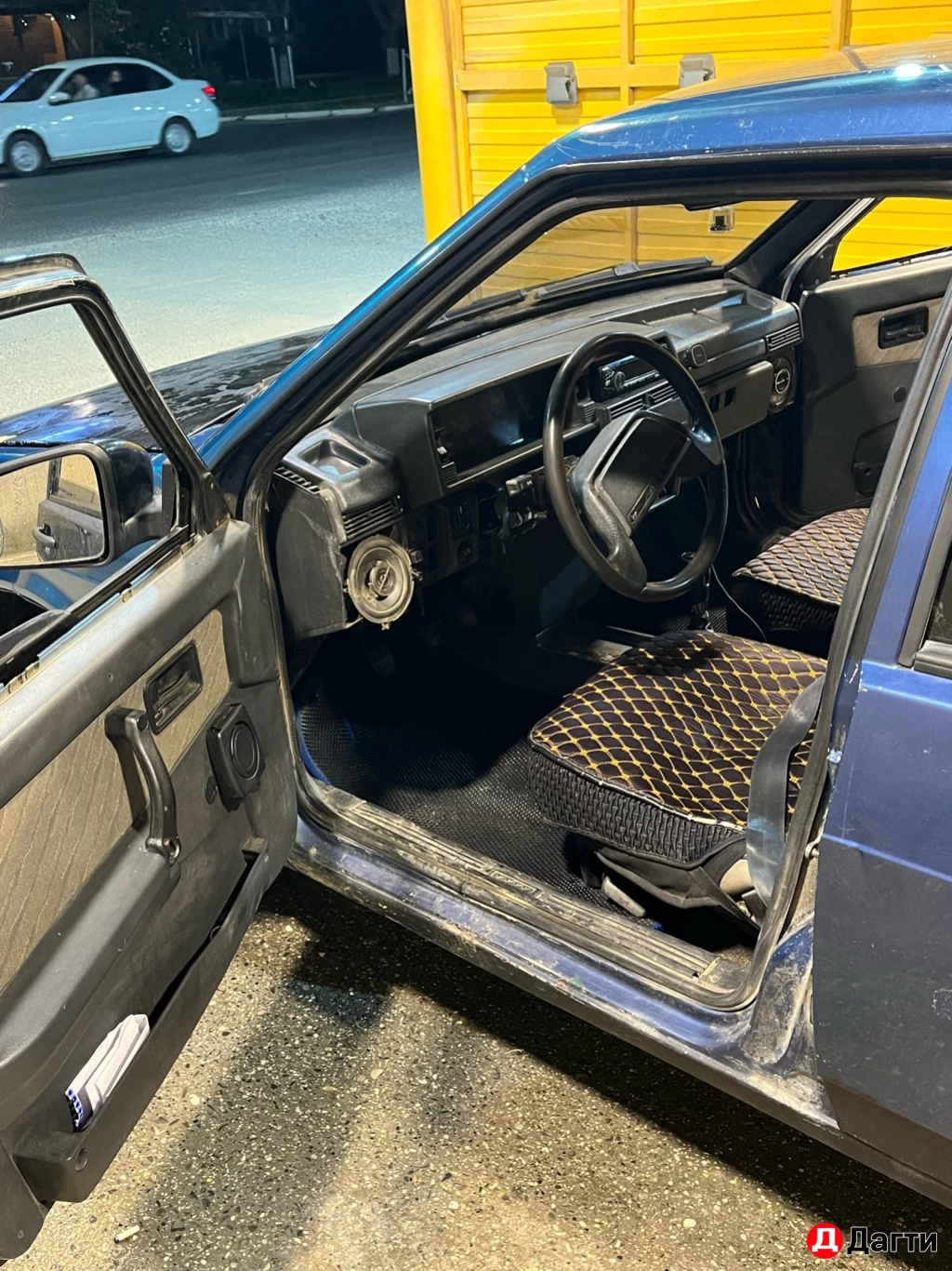 LADA (ВАЗ) 21099, 2004 года