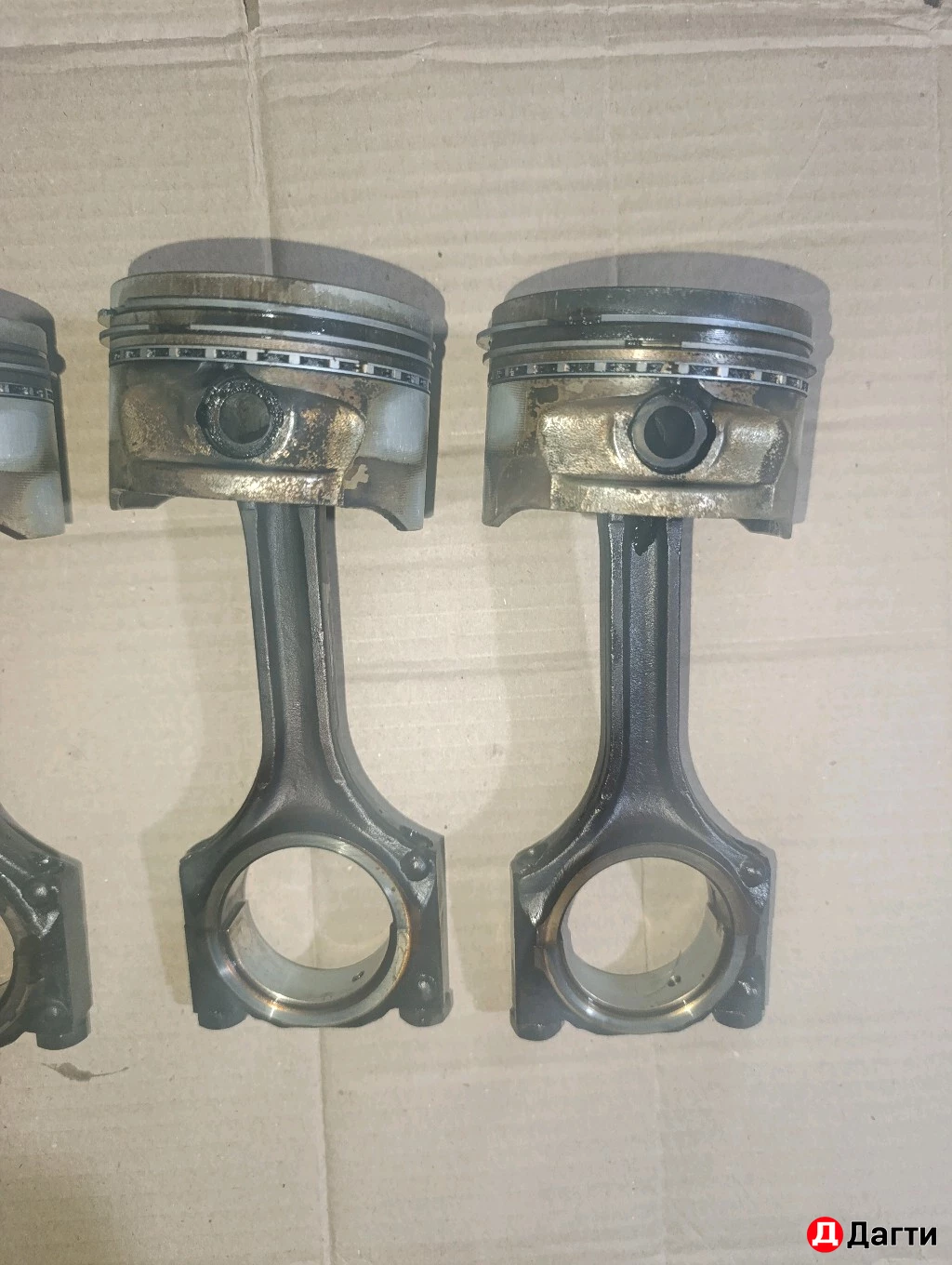 Поршень с шатуном на Nexsia Lanos