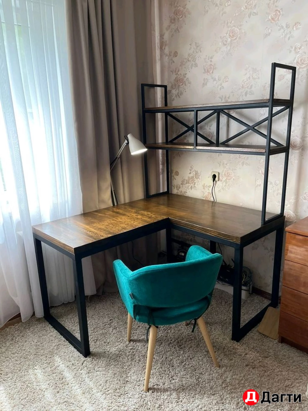 Рабочие столы для вашей удобной умной работы и учебы