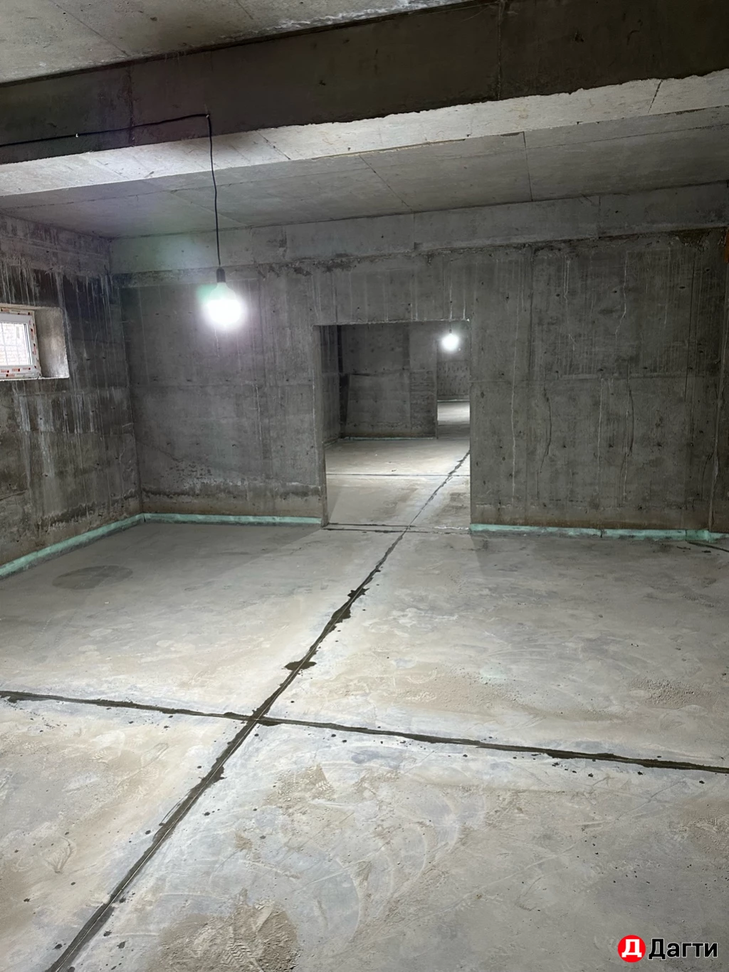 Помещение свободного назначения, 1000 м², Собственник