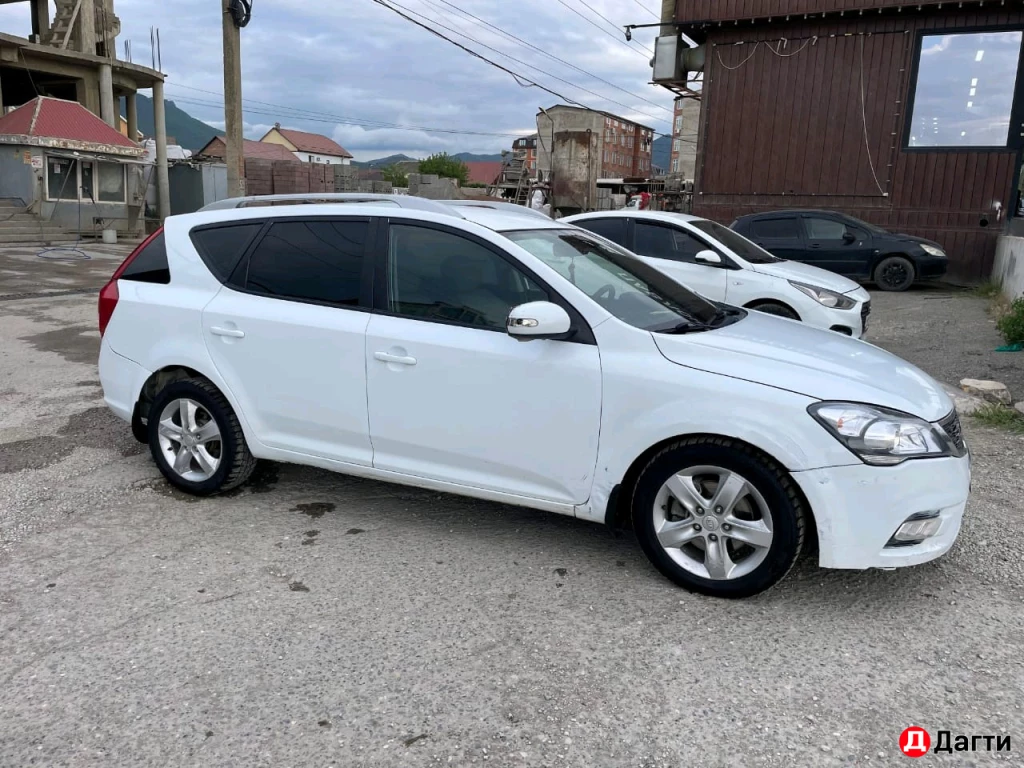 Kia Ceed, 2011 года