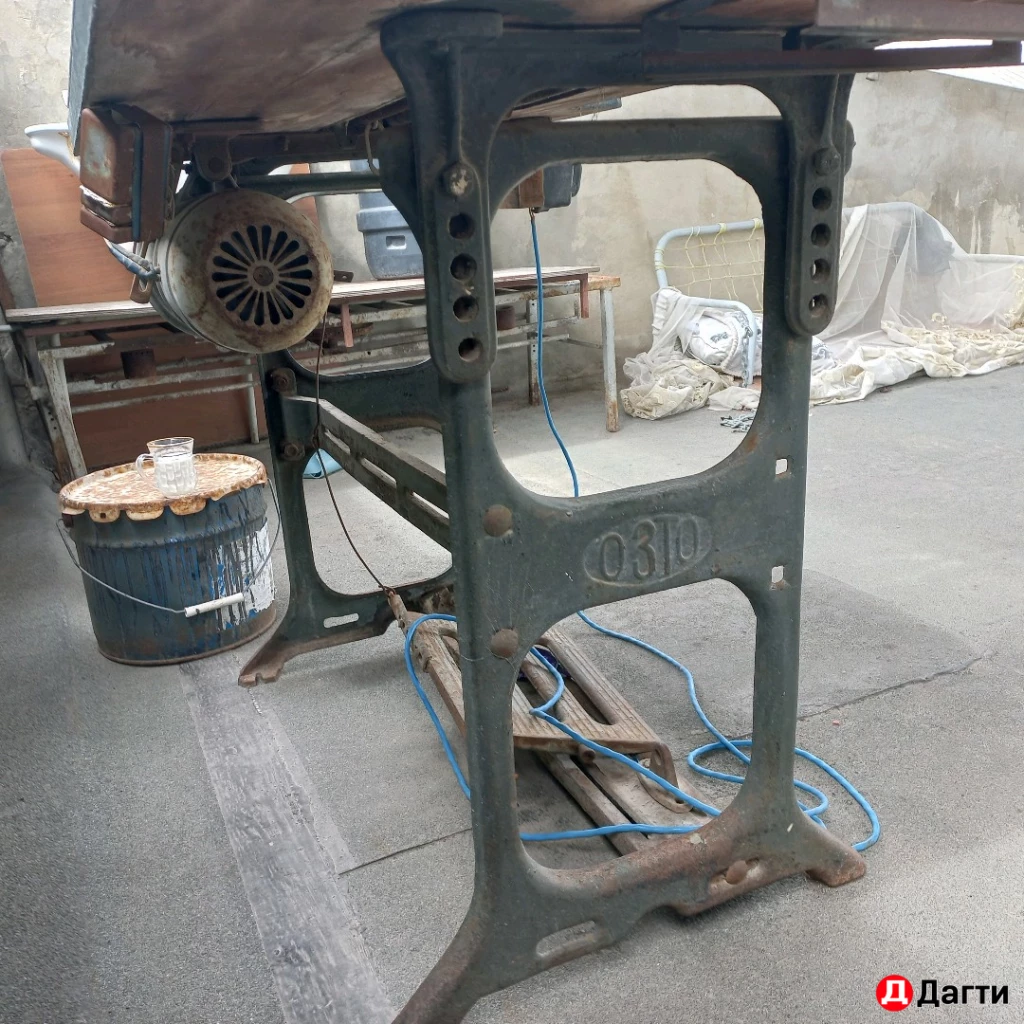 Швейная машинка