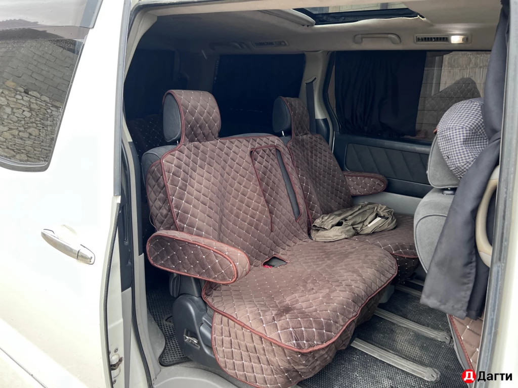 Toyota Alphard, 2005 года