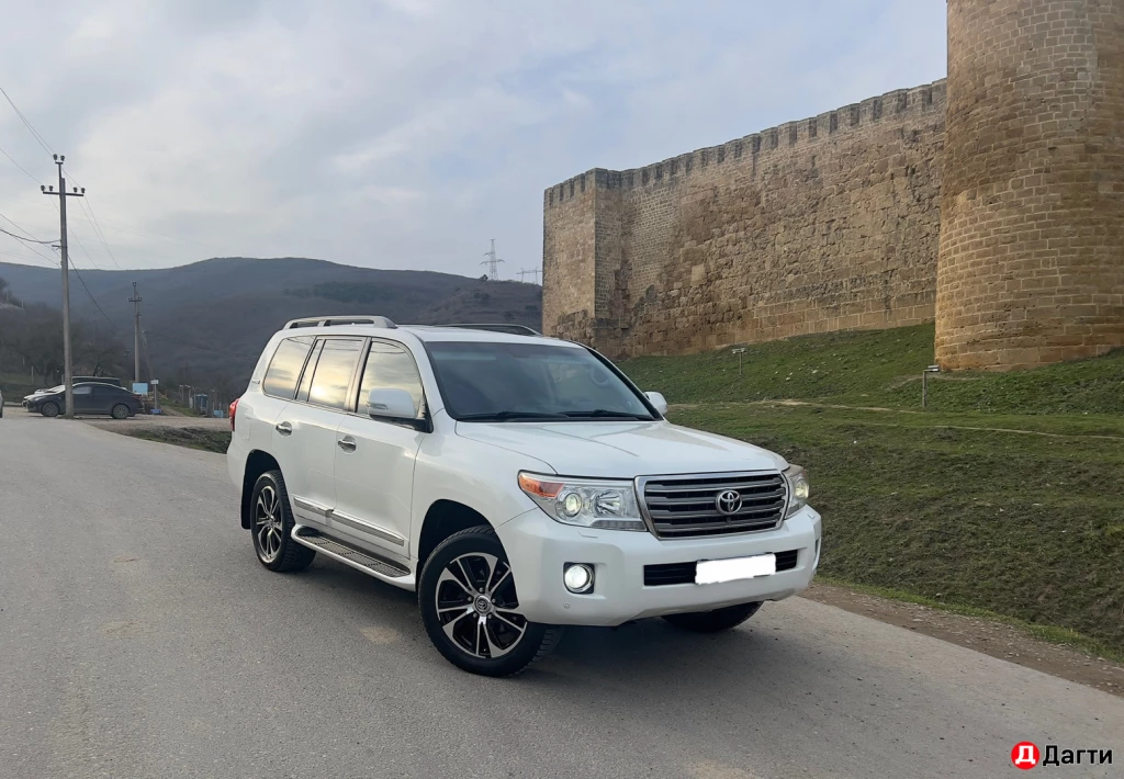 Toyota Land Cruiser, 2013 года