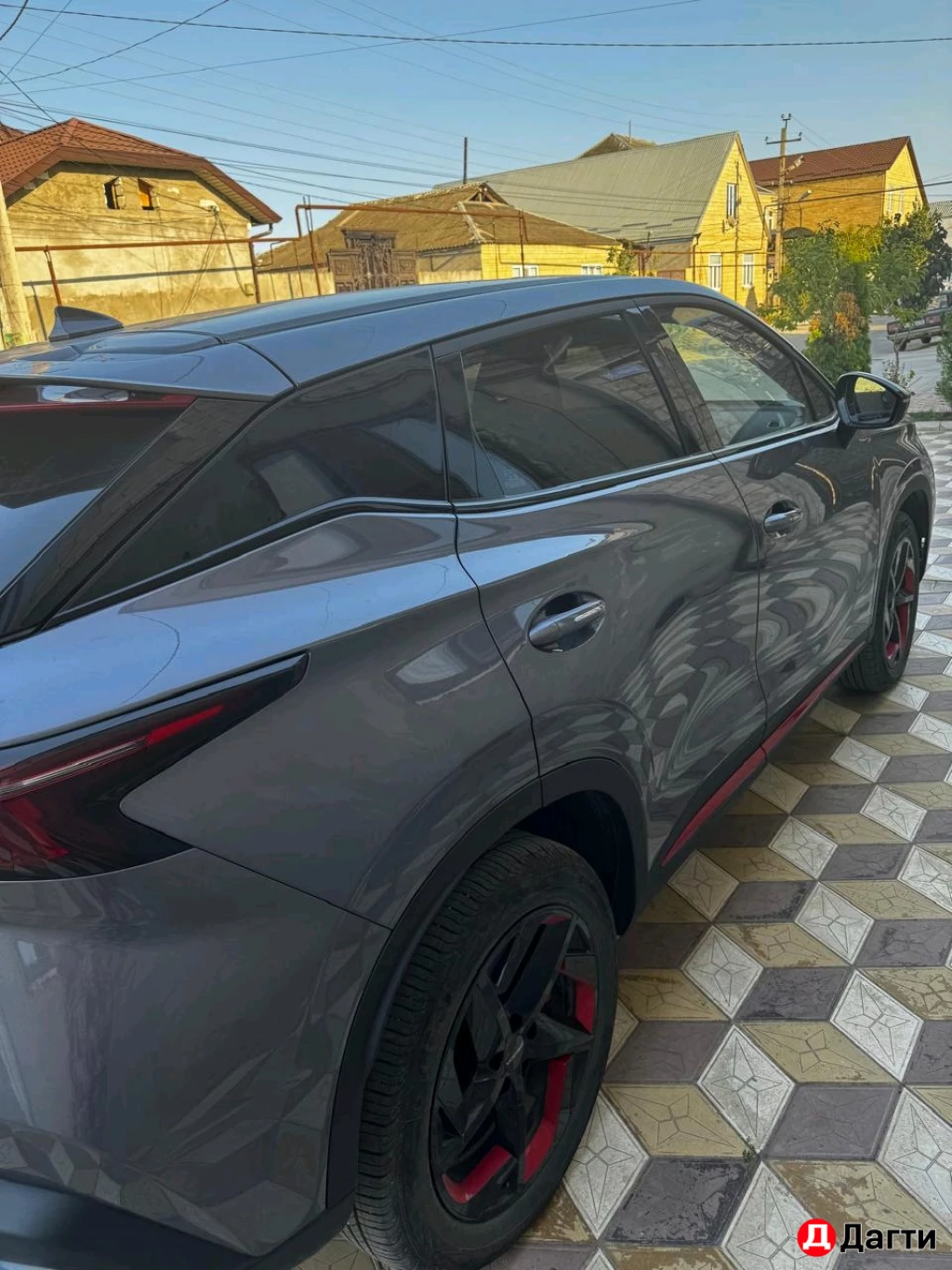 OMODA C5, 2023 года